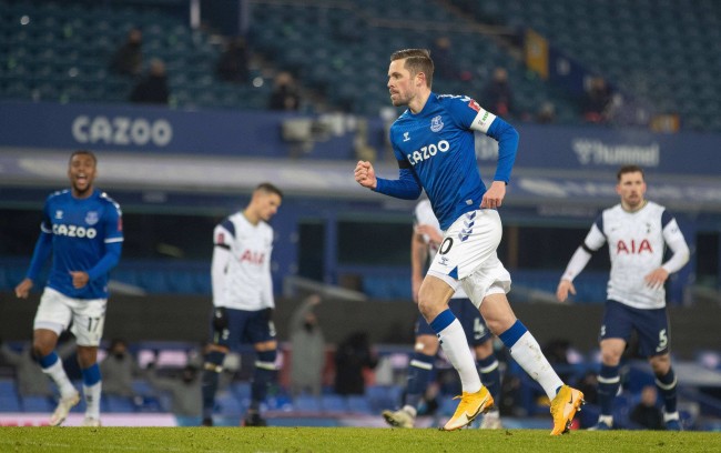 置上的竞争 置上的竞争